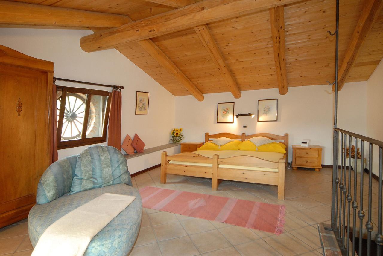 Agriturismo Sondrea シーニオ エクステリア 写真